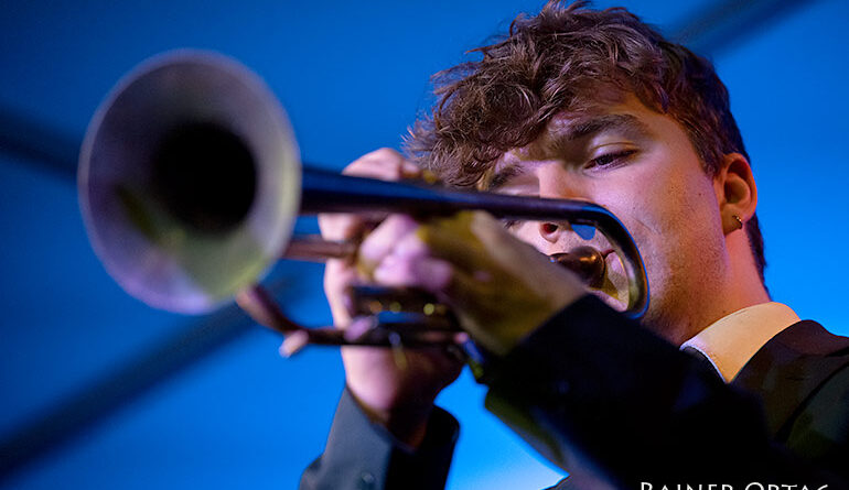 Emiel Verneert mit Idle Moments im Club Voltaire Tübingen 2025