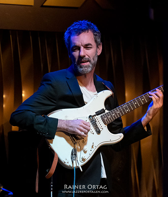 Federico Casagrande mit dem Vincent Peirani Trio im Jazzclub BIX Stuttgart 2024