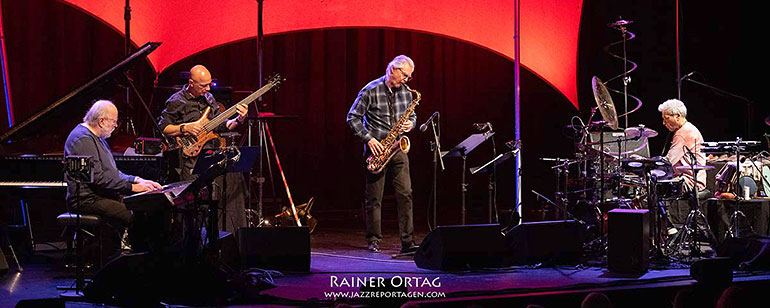 Jan Garbarek Group feat. Trilok Gurtu bei den 33. Internationalen Theaterhaus Jazztagen