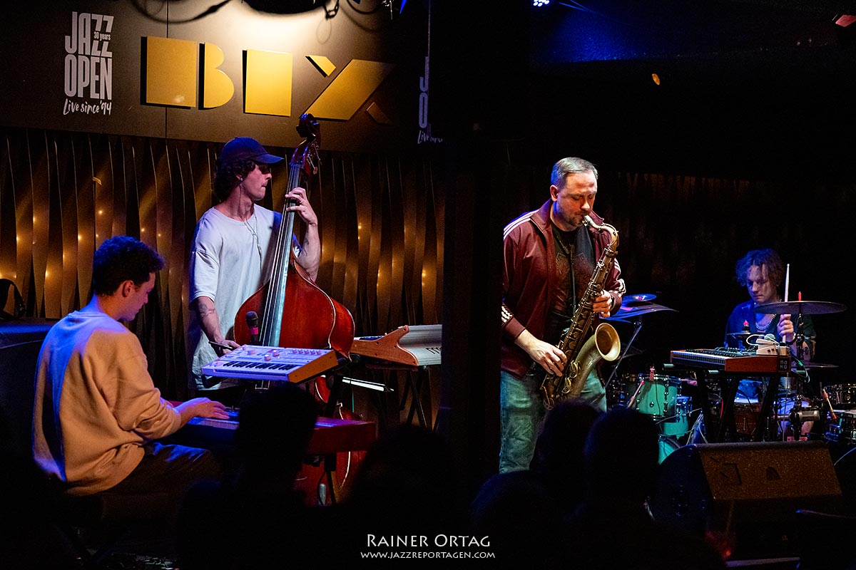 Immortal Onion x Michal Jan bei der jazzopen Stuttgart 2024 im Jazzclub Bix