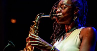 Lakecia Benjamin bei der jazzopen Stuttgart 2024 im Jazzclub Bix