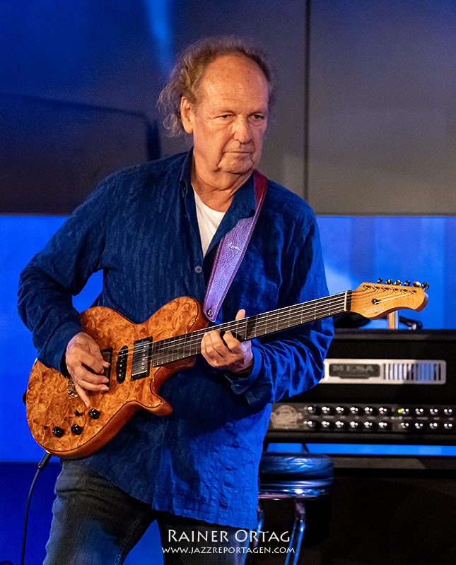 Lee Ritenour bei der jazzopen Stuttgart 2024