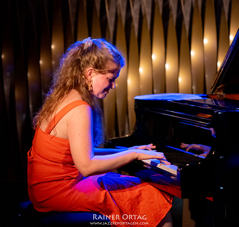 Manon Mullener im Jazzclub Bix Stuttgart