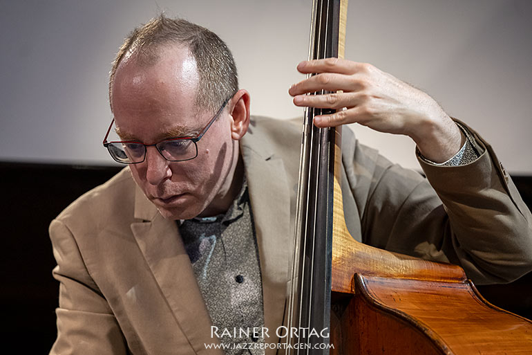 Yoni Zelnik mit dem Olivier Le Goas Trio im C.Bechstein Centrum Tübingen 2025