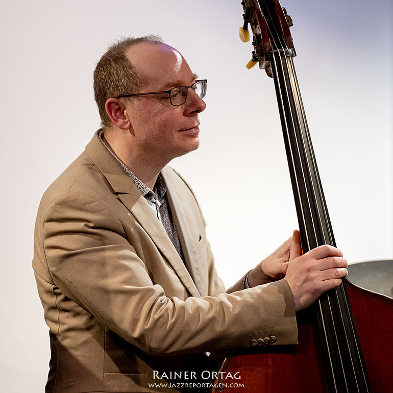 Yoni Zelnik mit dem Olivier Le Goas Trio im C.Bechstein Centrum Tübingen 2025