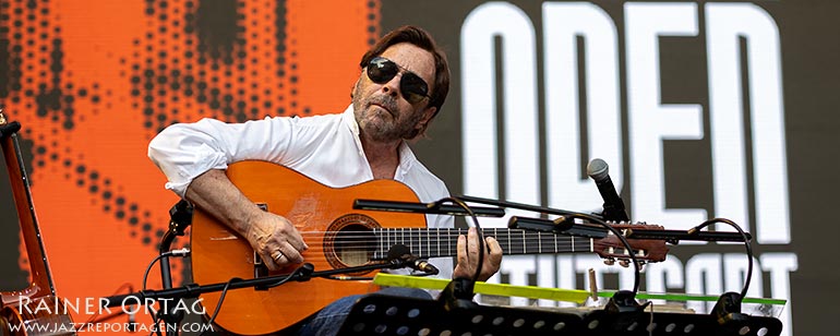 Al Di Meola bei der jazzopen Stuttgart 2022