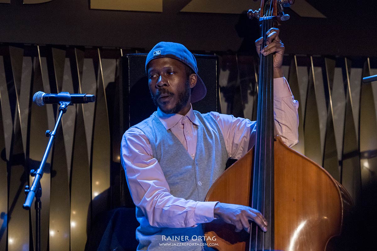 Kendrick Scott Oracle im Jazzclub Bix